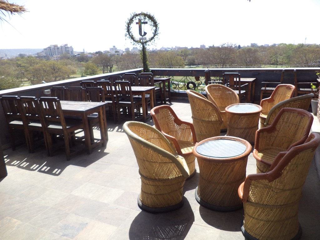 14 Best Rooftop Restaurants in Jaipur You Have to Visit with Your