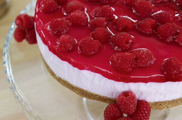 Raspberry cheesecakes