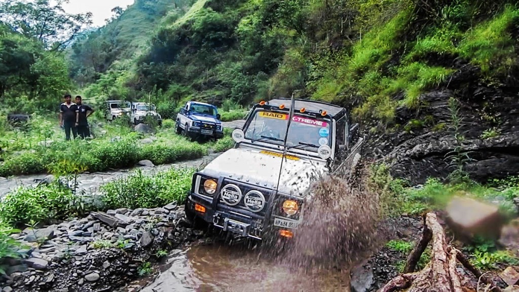 maruti suzuki gypsy off road