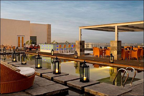 14 Best Rooftop Restaurants in Jaipur You Have to Visit with Your